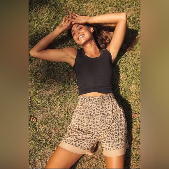 NWT Free People Printed Dogtown High Waist Shorts Cheetah Black Tan Size 24 - Picture 2 of 14